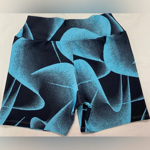 4 for $25 💙 Nike Athletic Shorts Bundle 2 Pair Size M 💙 - Picture 6 of 8